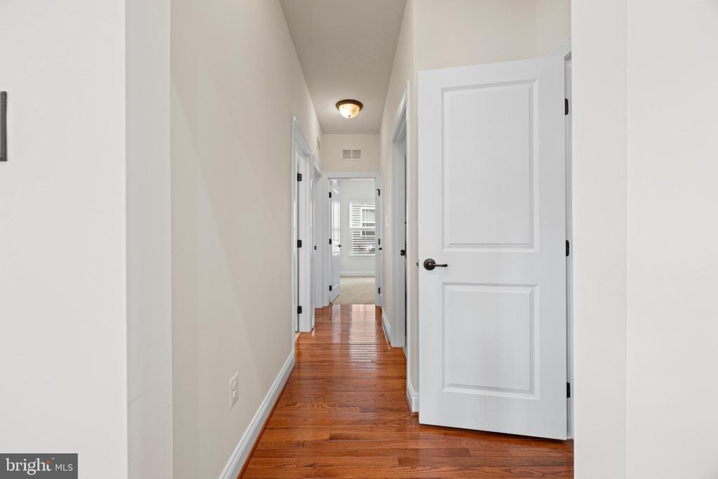 3061 SUNNY RIDGE DRIVE