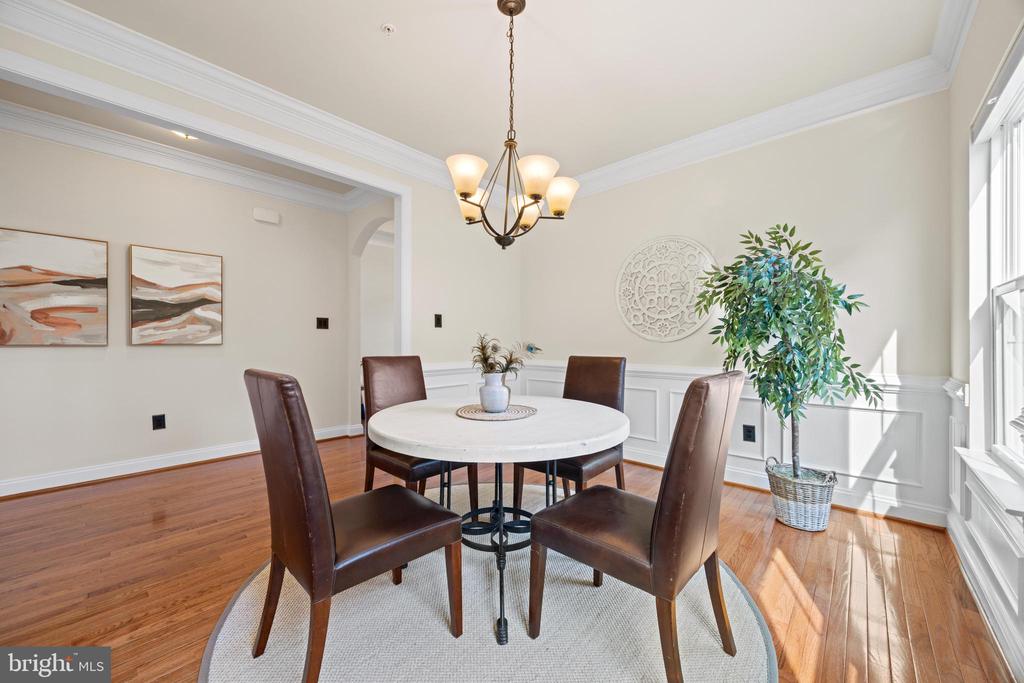 3061 SUNNY RIDGE DRIVE