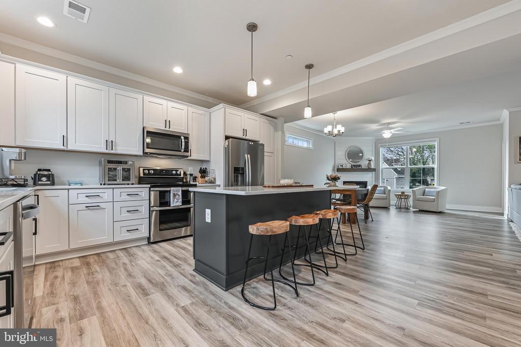 1400 REHLING DRIVE