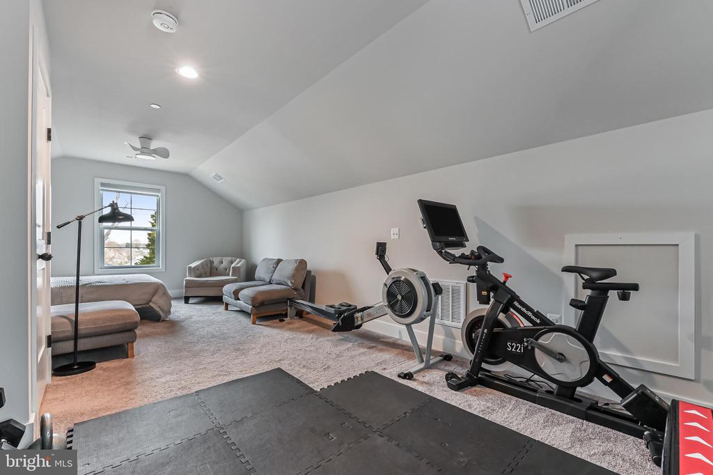 1400 REHLING DRIVE