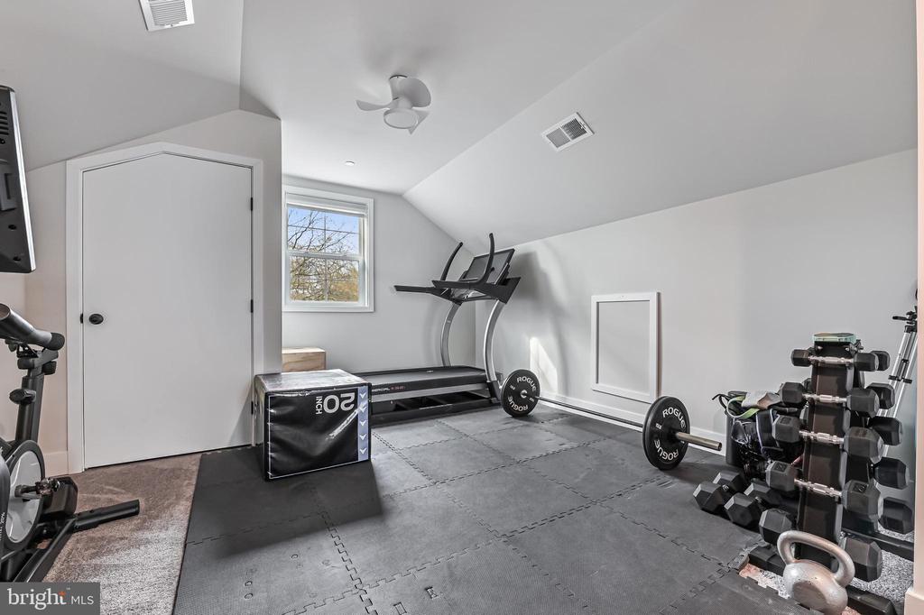 1400 REHLING DRIVE