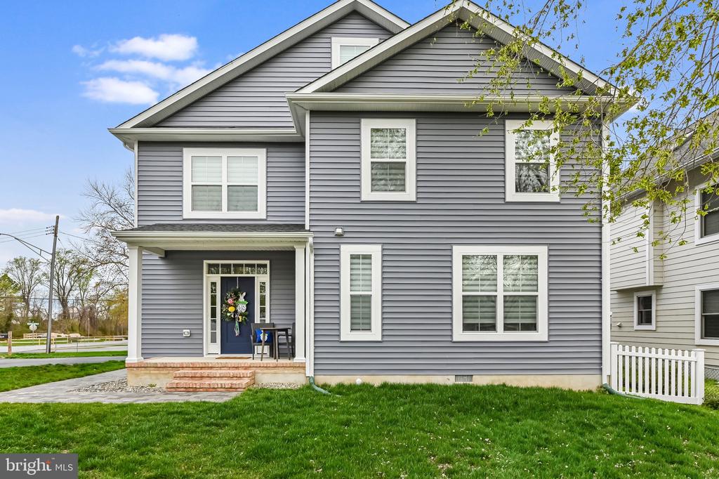 1400 REHLING DRIVE