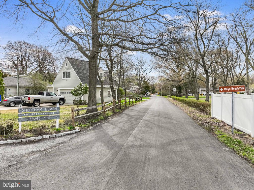1400 REHLING DRIVE