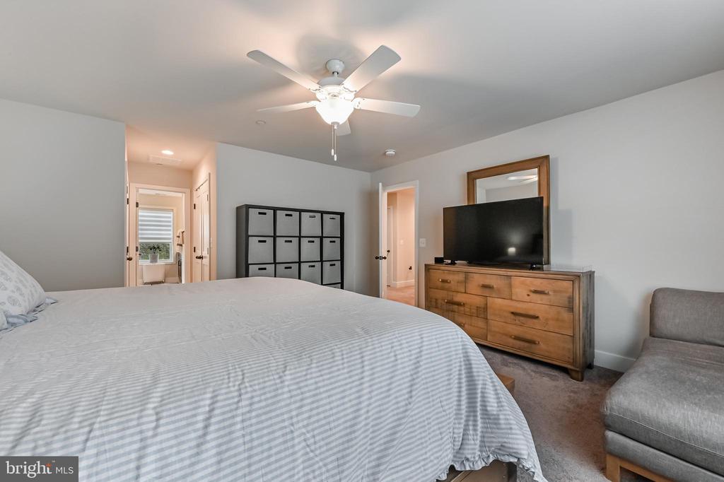1400 REHLING DRIVE