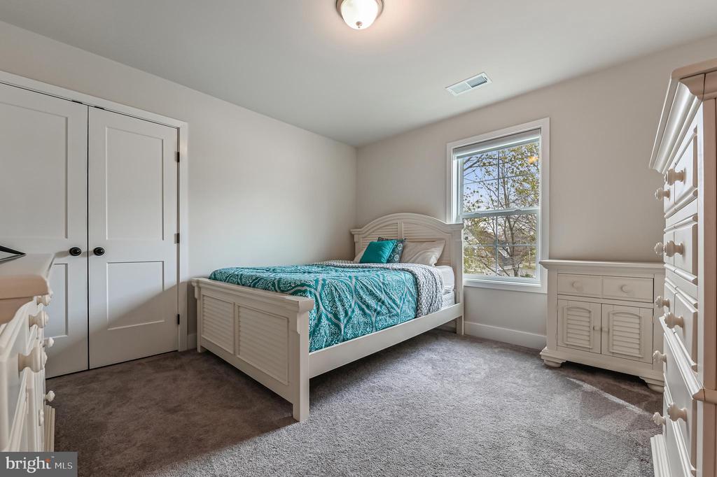1400 REHLING DRIVE