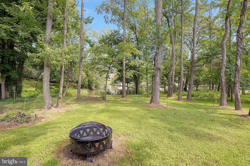 3592 LOCH HAVEN DRIVE