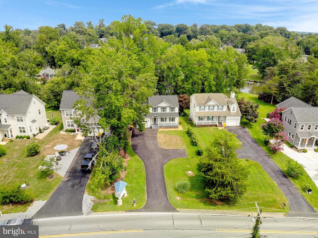3592 LOCH HAVEN DRIVE