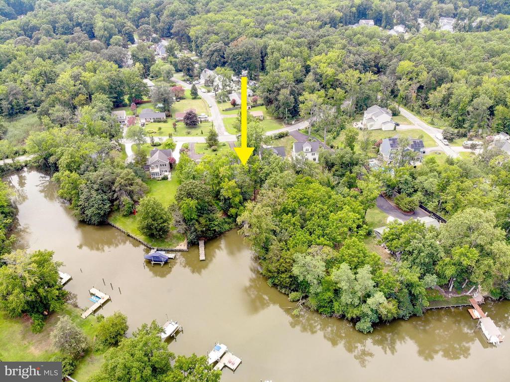 3592 LOCH HAVEN DRIVE