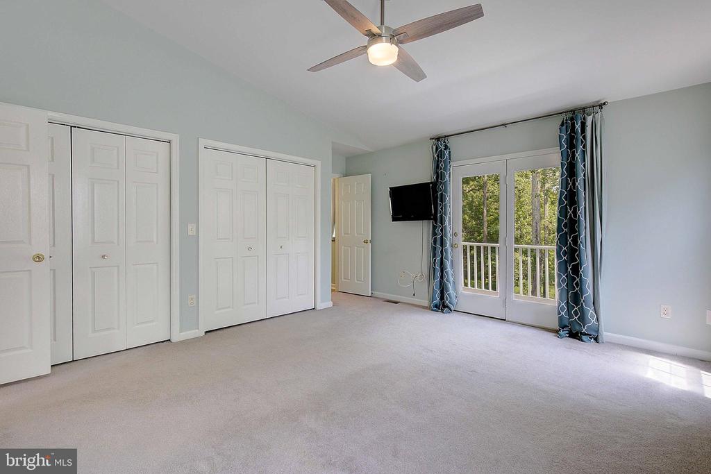 3592 LOCH HAVEN DRIVE