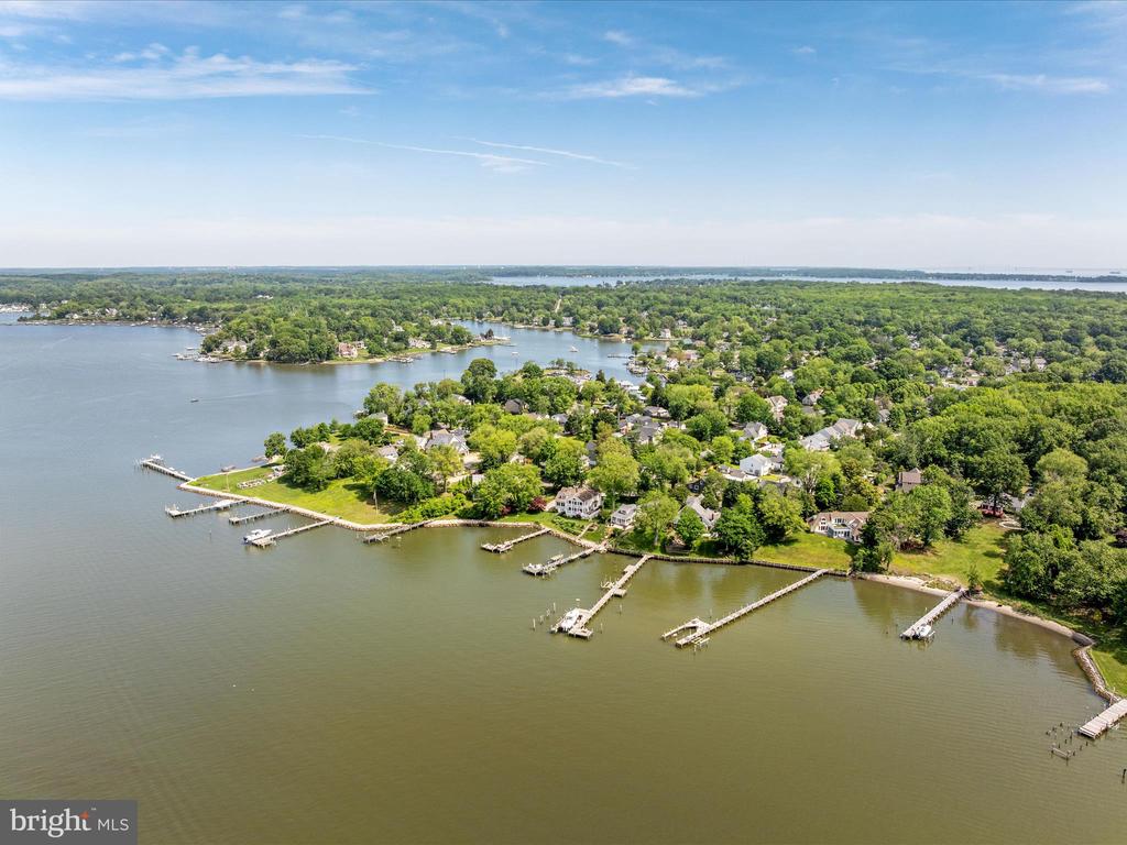 1601 CLIFF DRIVE