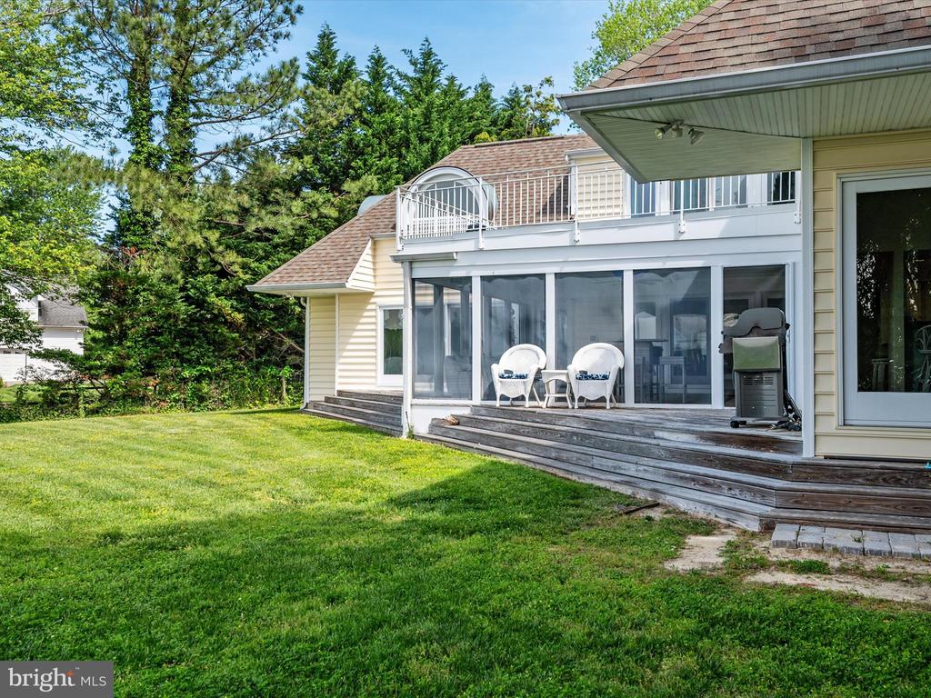 1601 CLIFF DRIVE