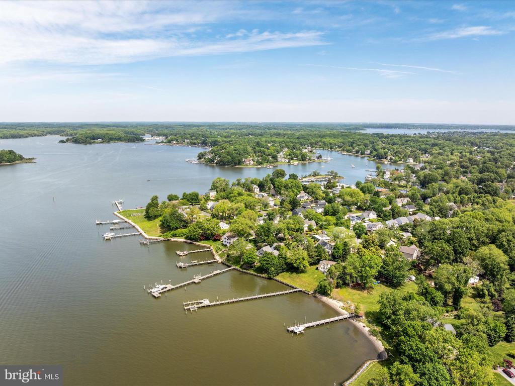 1601 CLIFF DRIVE
