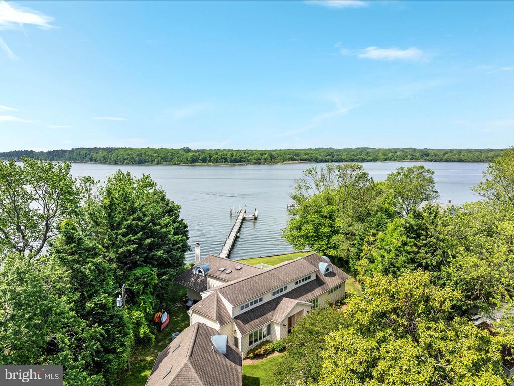 1601 CLIFF DRIVE