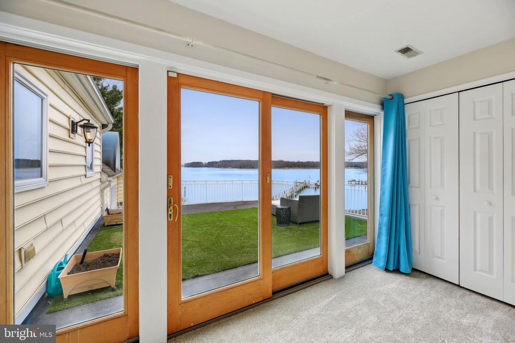 1601 CLIFF DRIVE