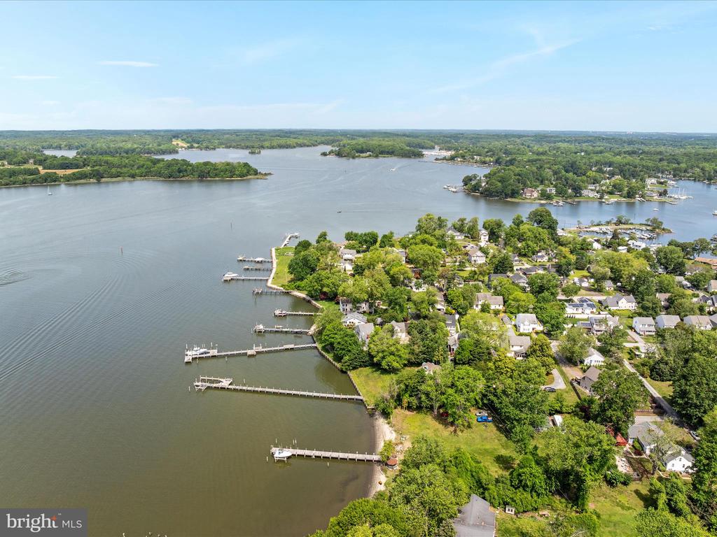1601 CLIFF DRIVE