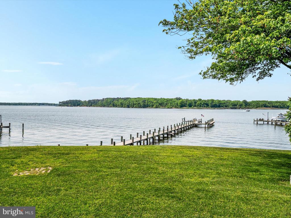 1601 CLIFF DRIVE