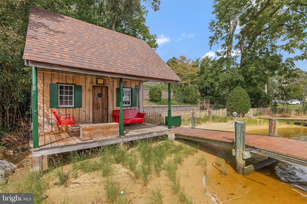 4002 TUDOR HALL ROAD