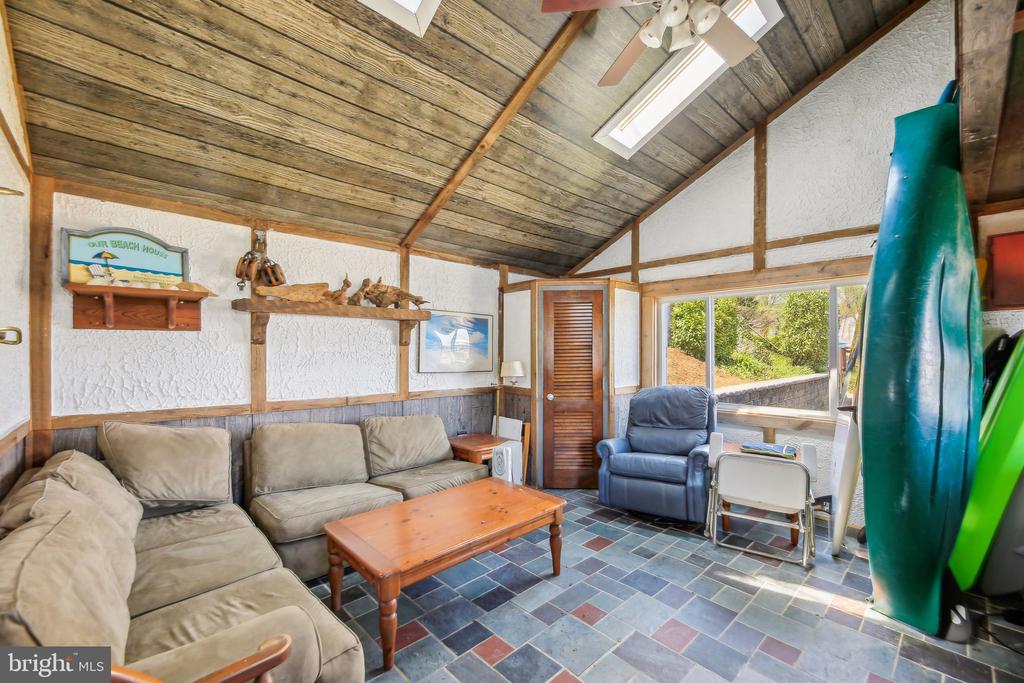 4002 TUDOR HALL ROAD