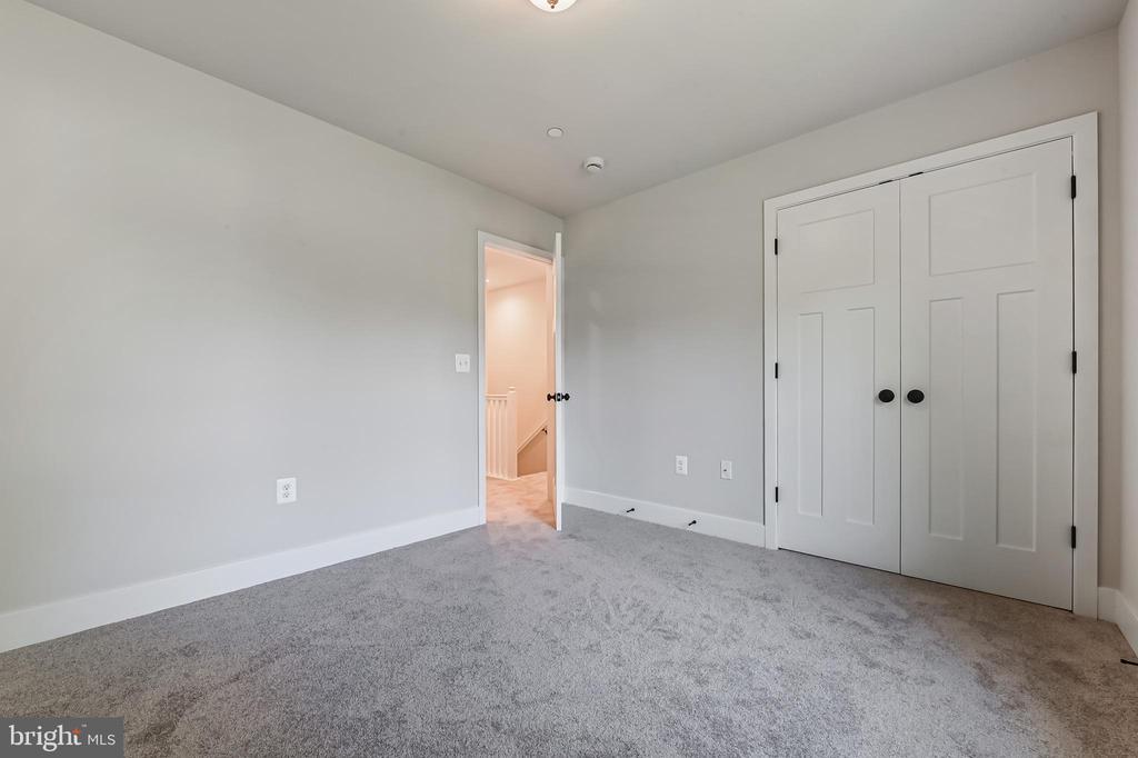 3519 CEDAR DRIVE