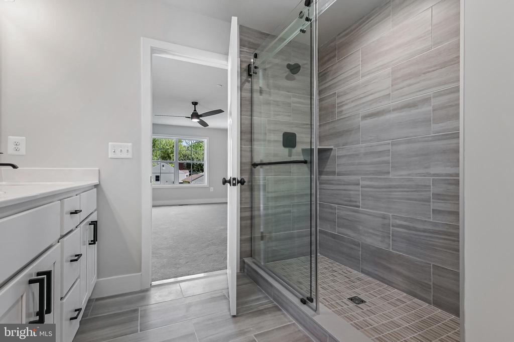 3519 CEDAR DRIVE