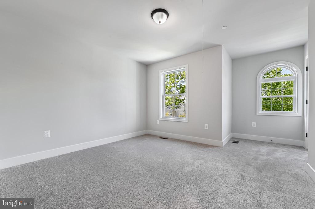 3519 CEDAR DRIVE