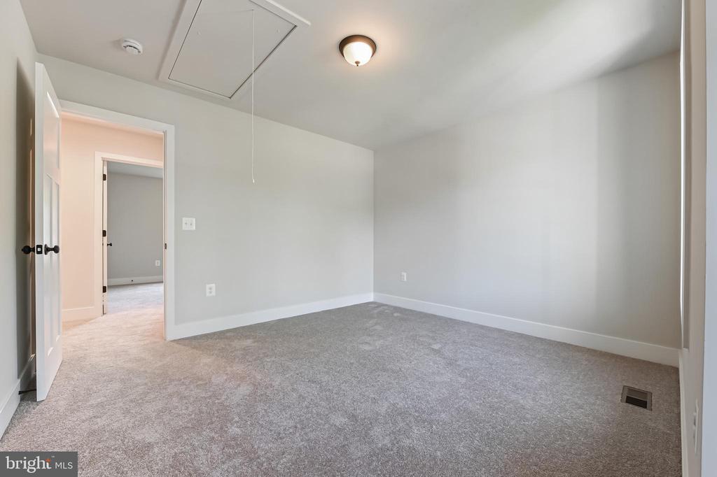 3519 CEDAR DRIVE