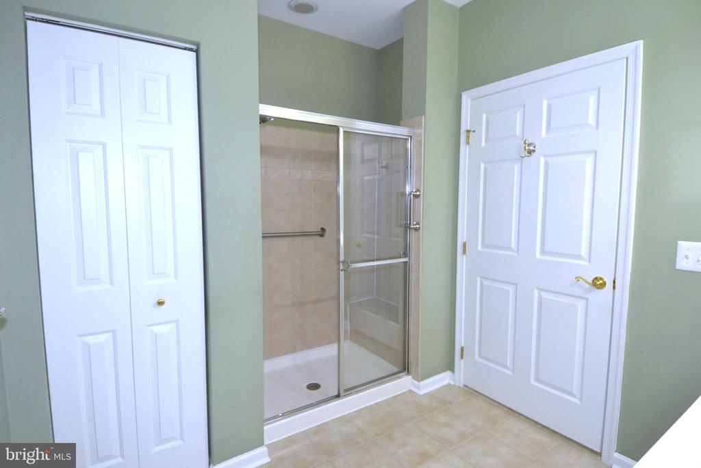 1005 SAMANTHA LANE Unit: 404