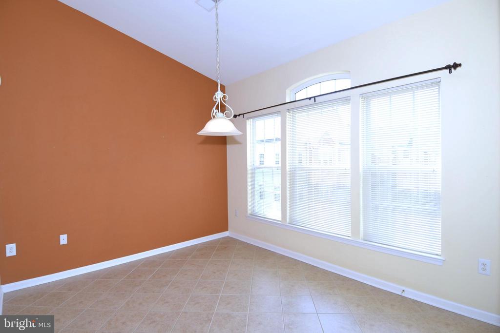 1005 SAMANTHA LANE Unit: 404