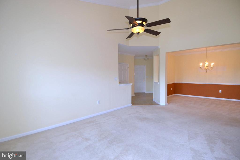 1005 SAMANTHA LANE Unit: 404