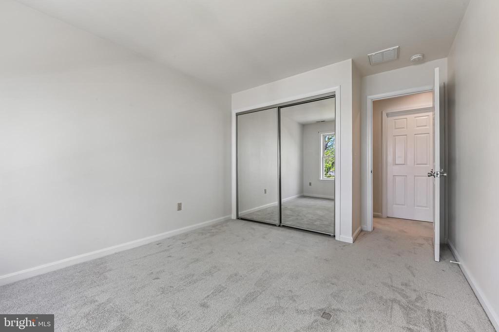 3313 LERITZ LANE