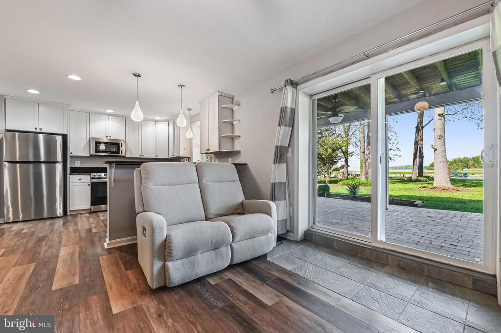 3313 LERITZ LANE