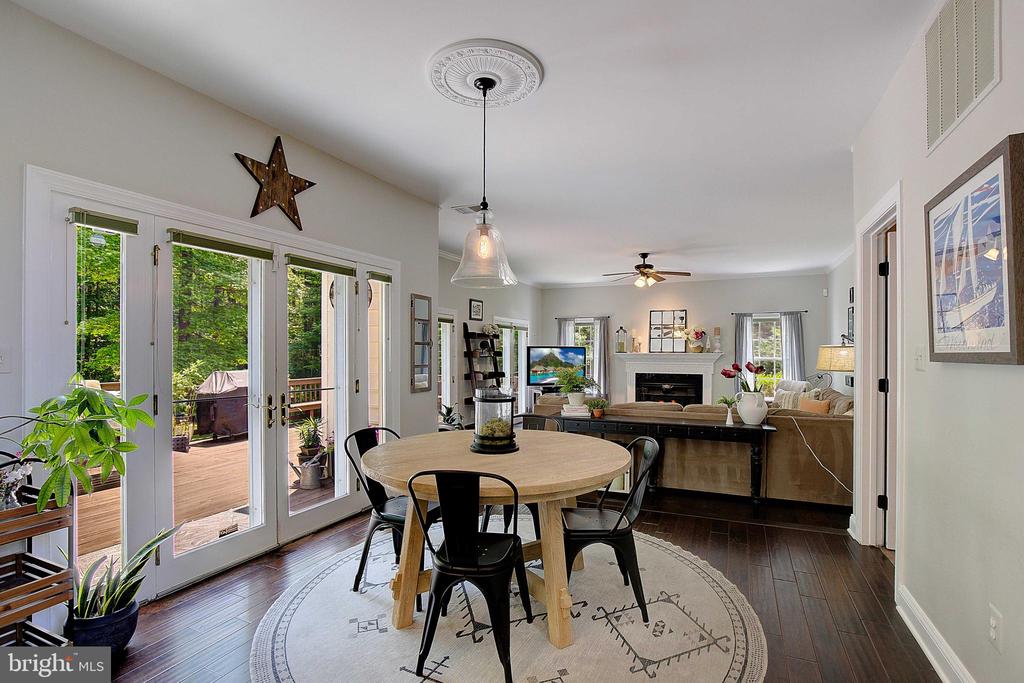 3707 EAGLES NEST COURT