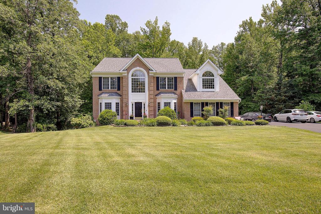 3707 EAGLES NEST COURT