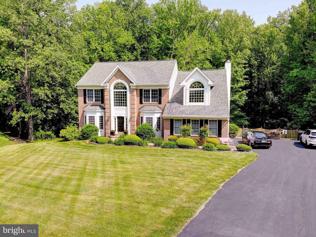 3707 EAGLES NEST COURT