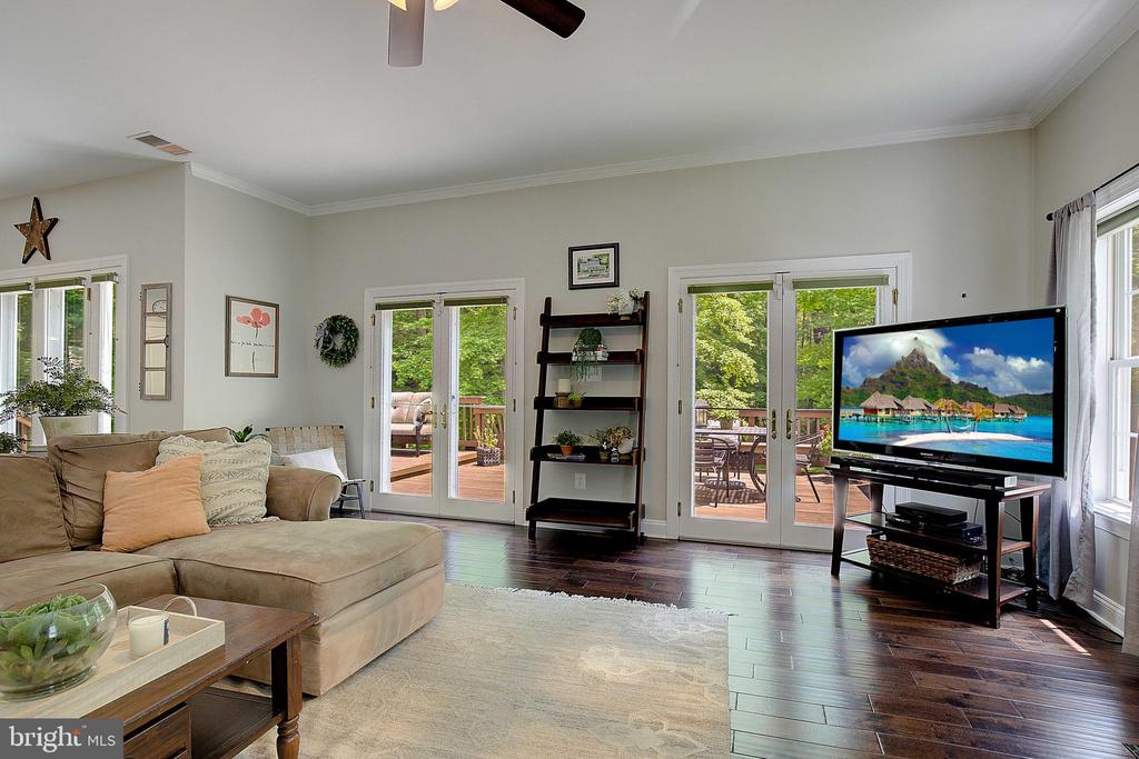 3707 EAGLES NEST COURT