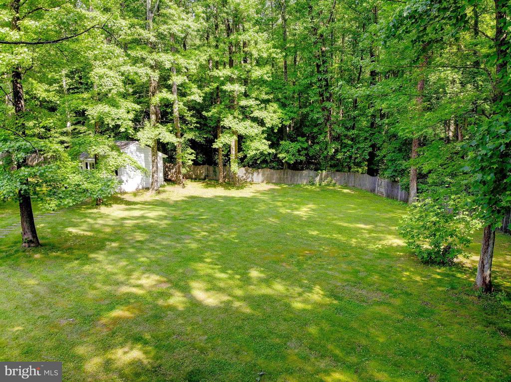 3707 EAGLES NEST COURT