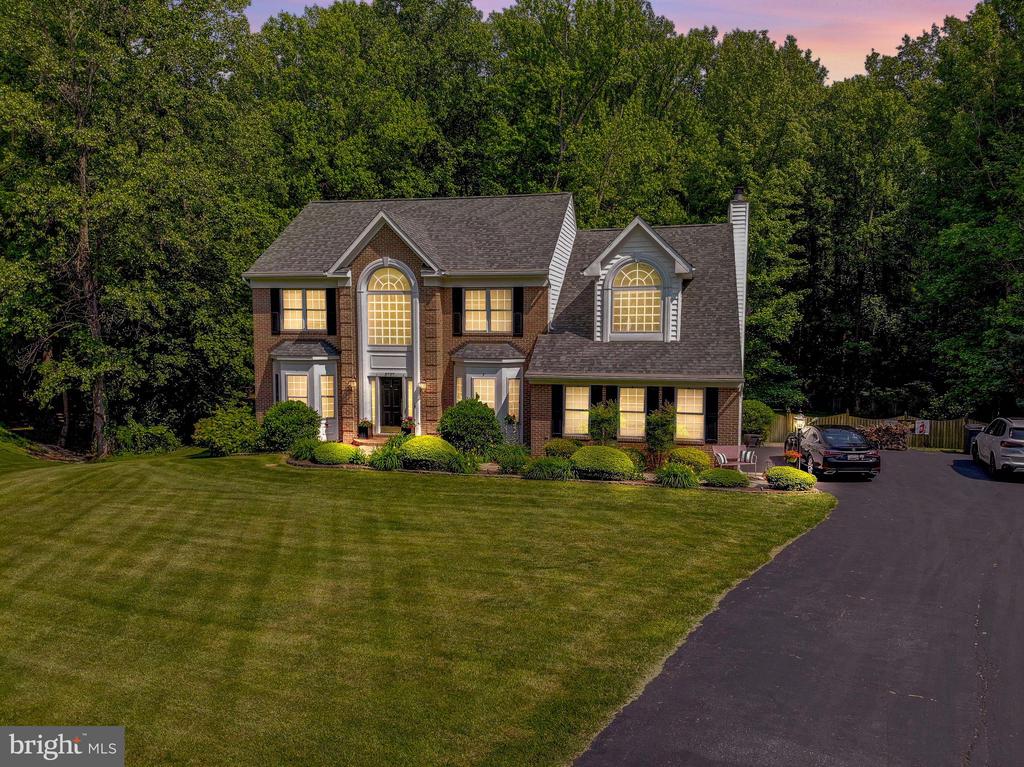 3707 EAGLES NEST COURT