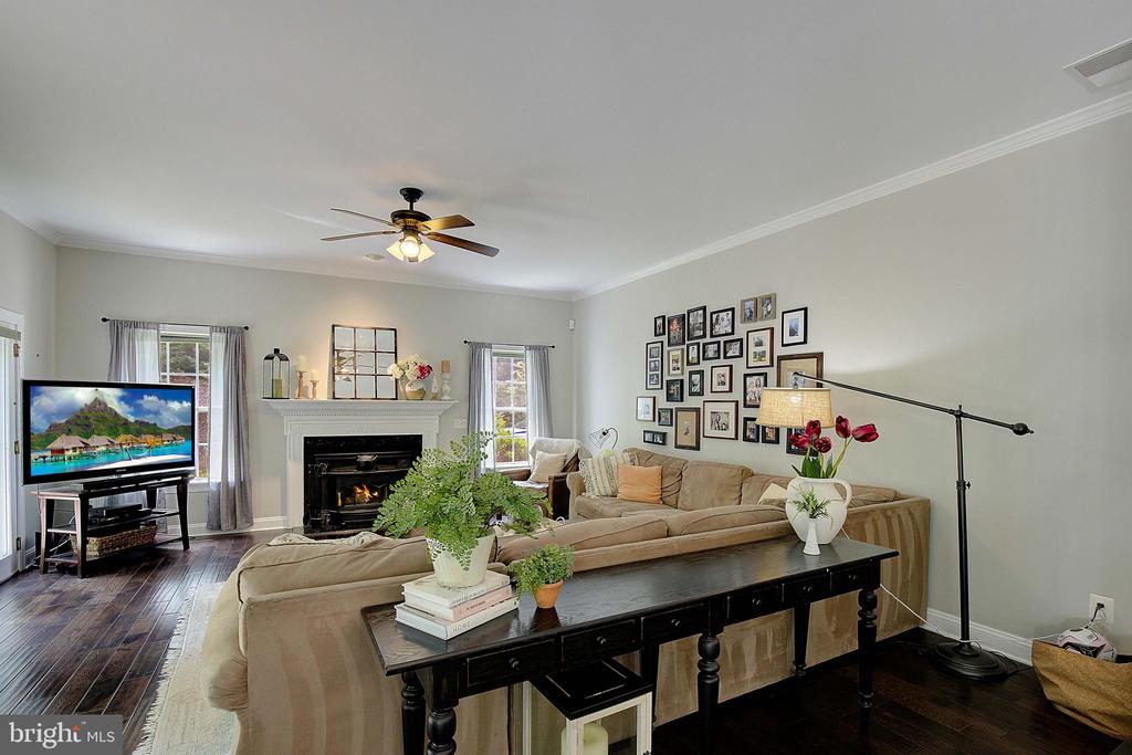 3707 EAGLES NEST COURT