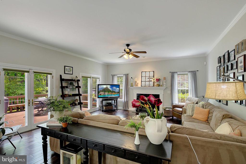 3707 EAGLES NEST COURT
