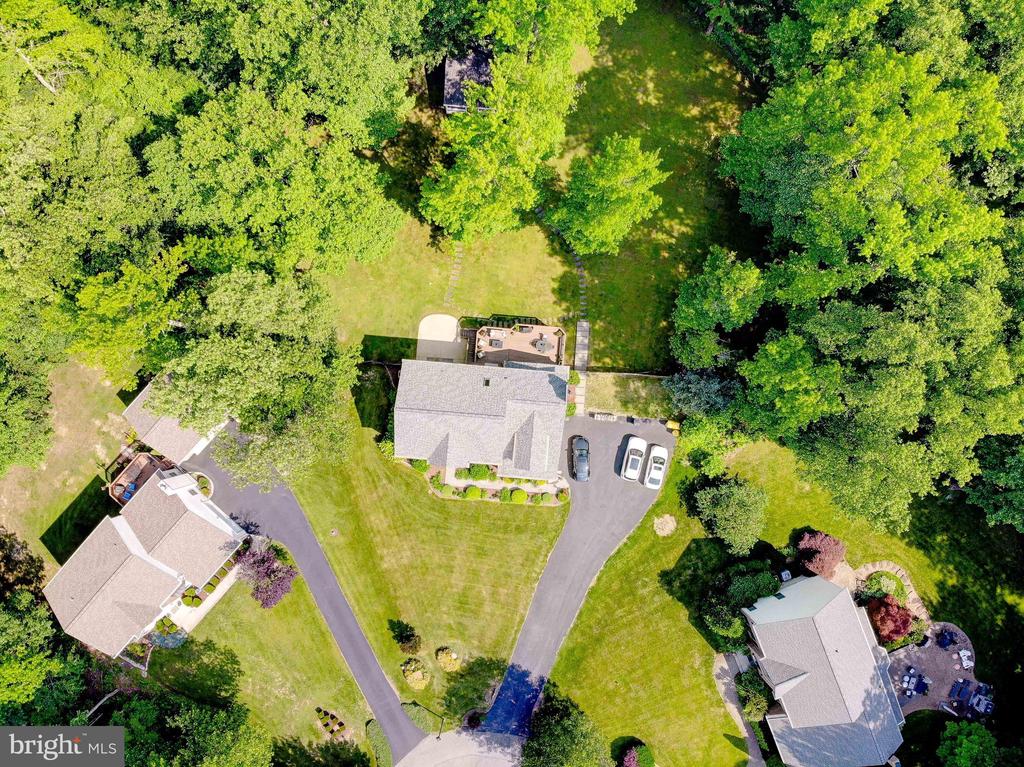 3707 EAGLES NEST COURT