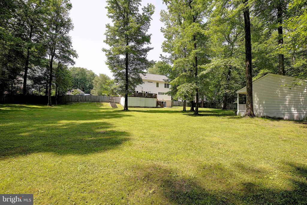 3707 EAGLES NEST COURT