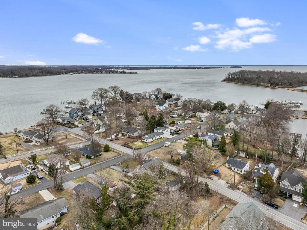 468 RIVERVIEW DRIVE