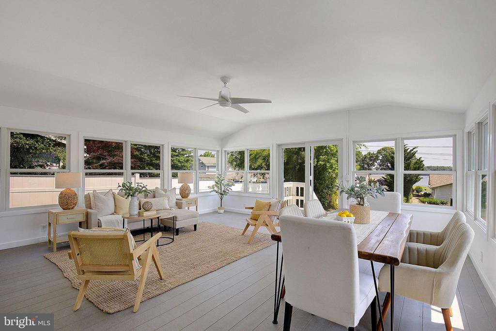 468 RIVERVIEW DRIVE