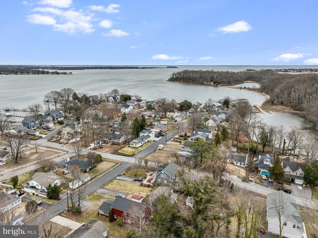 468 RIVERVIEW DRIVE