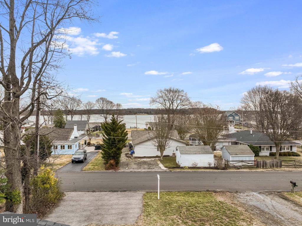 468 RIVERVIEW DRIVE