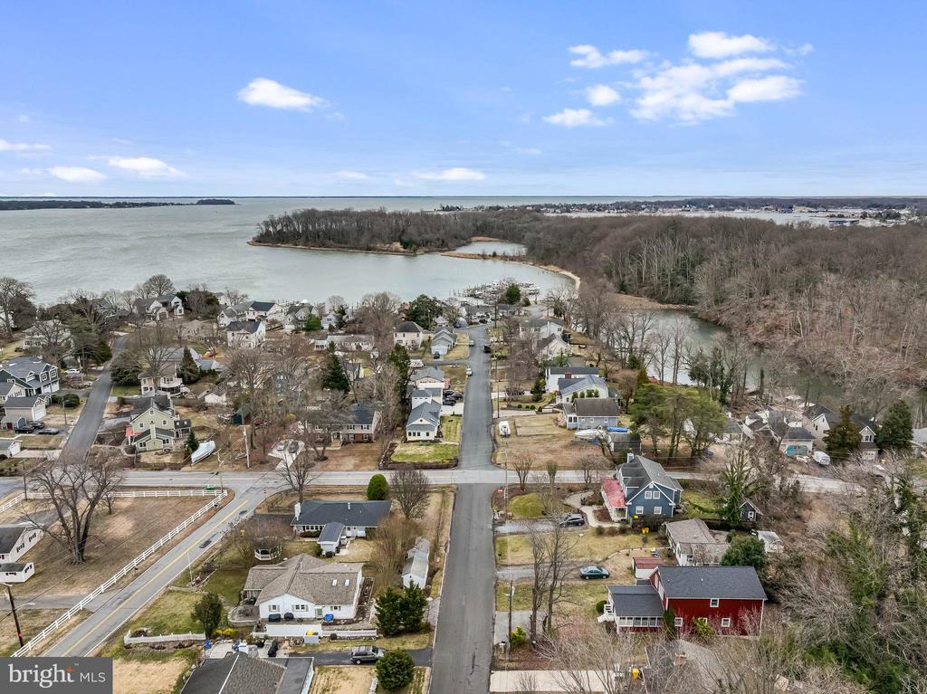 468 RIVERVIEW DRIVE