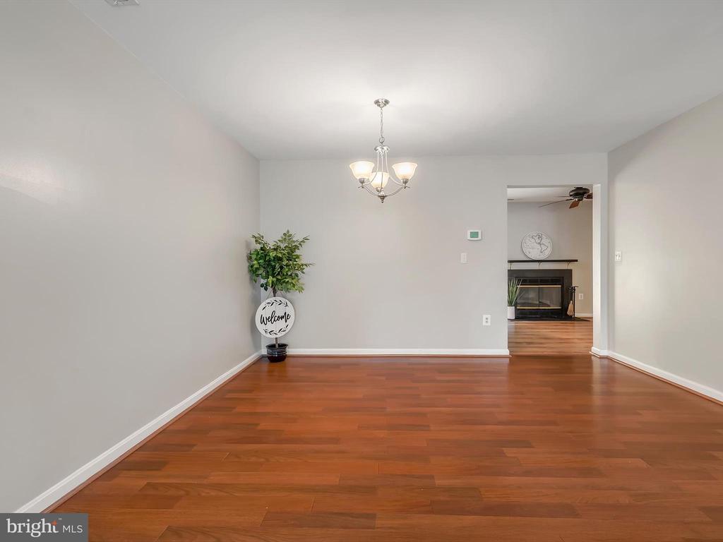 911 BREAKWATER DRIVE