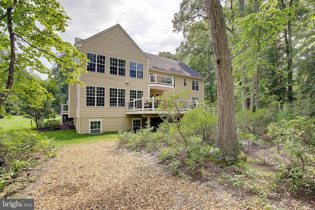34 CHARTHAM LANE