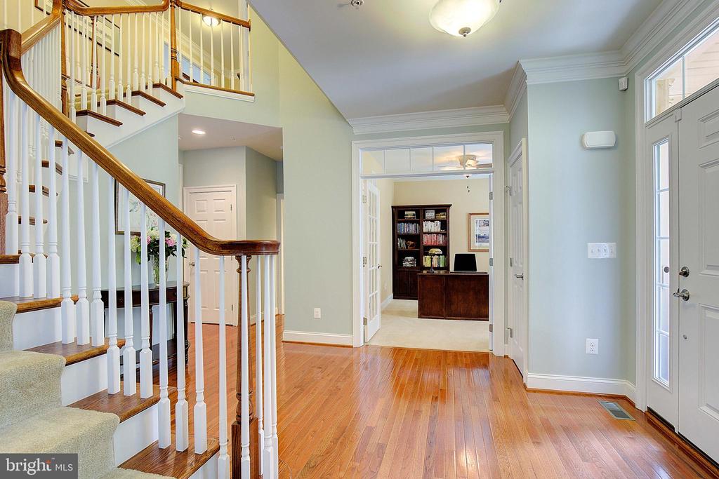 34 CHARTHAM LANE