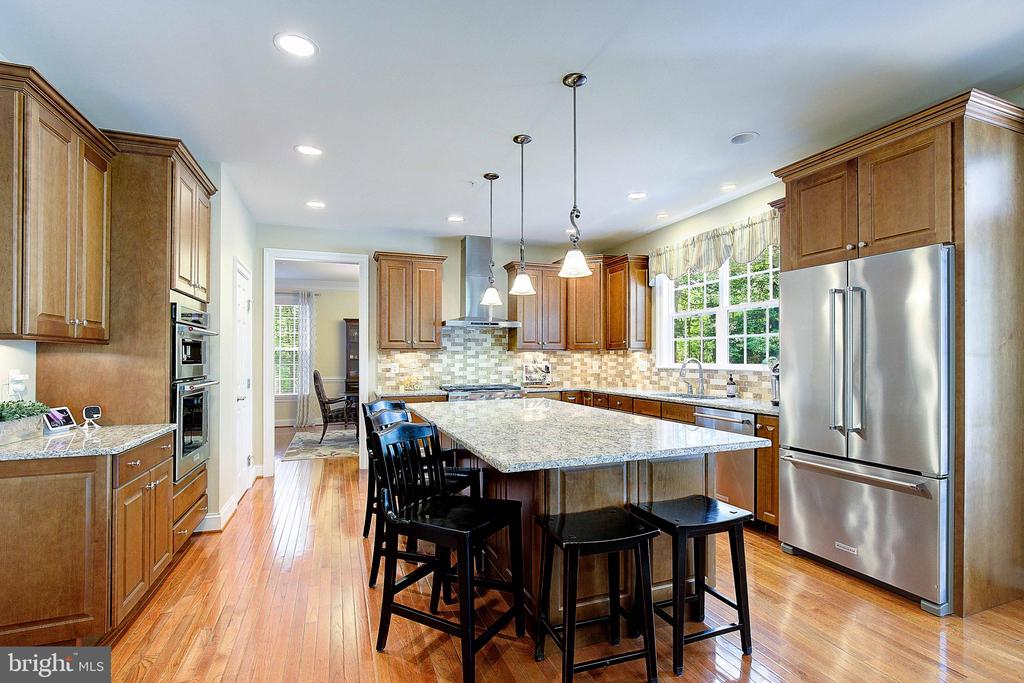 34 CHARTHAM LANE